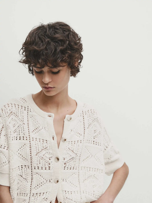 Round-Neck Short Sleeve Knit Cardigan