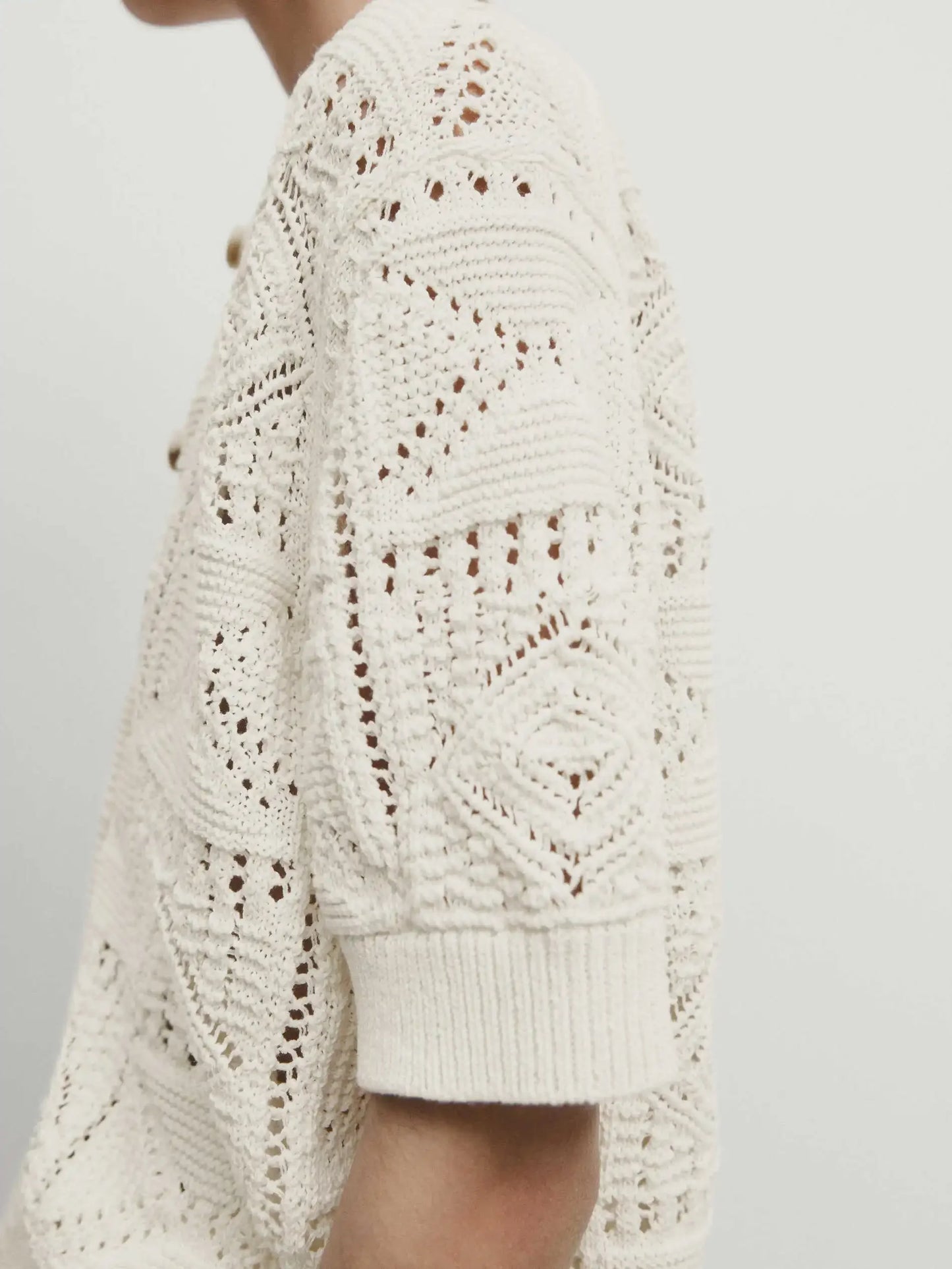 Round-Neck Short Sleeve Knit Cardigan